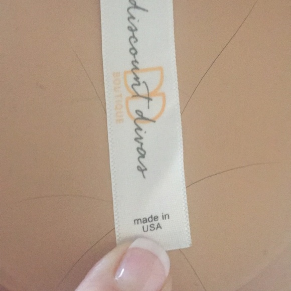 Discount Divas black tunic - Picture 3 of 3